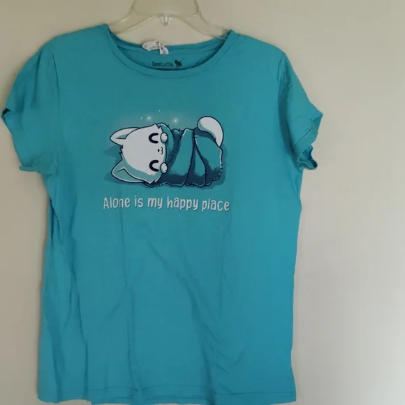 "Alone is my happy place" Kitty Tee shirt - Picture 2 of 5